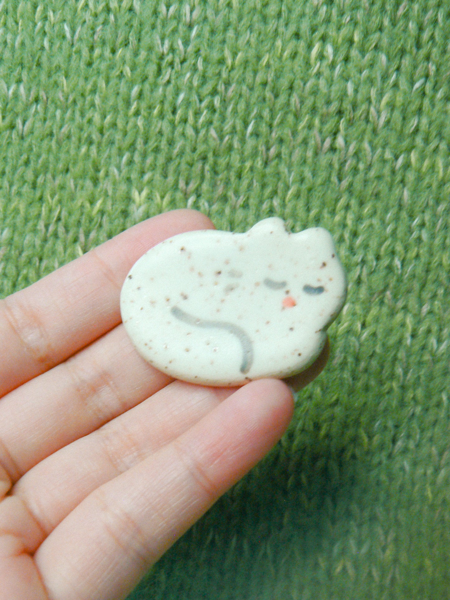 Ceramic Magnet - White Cat