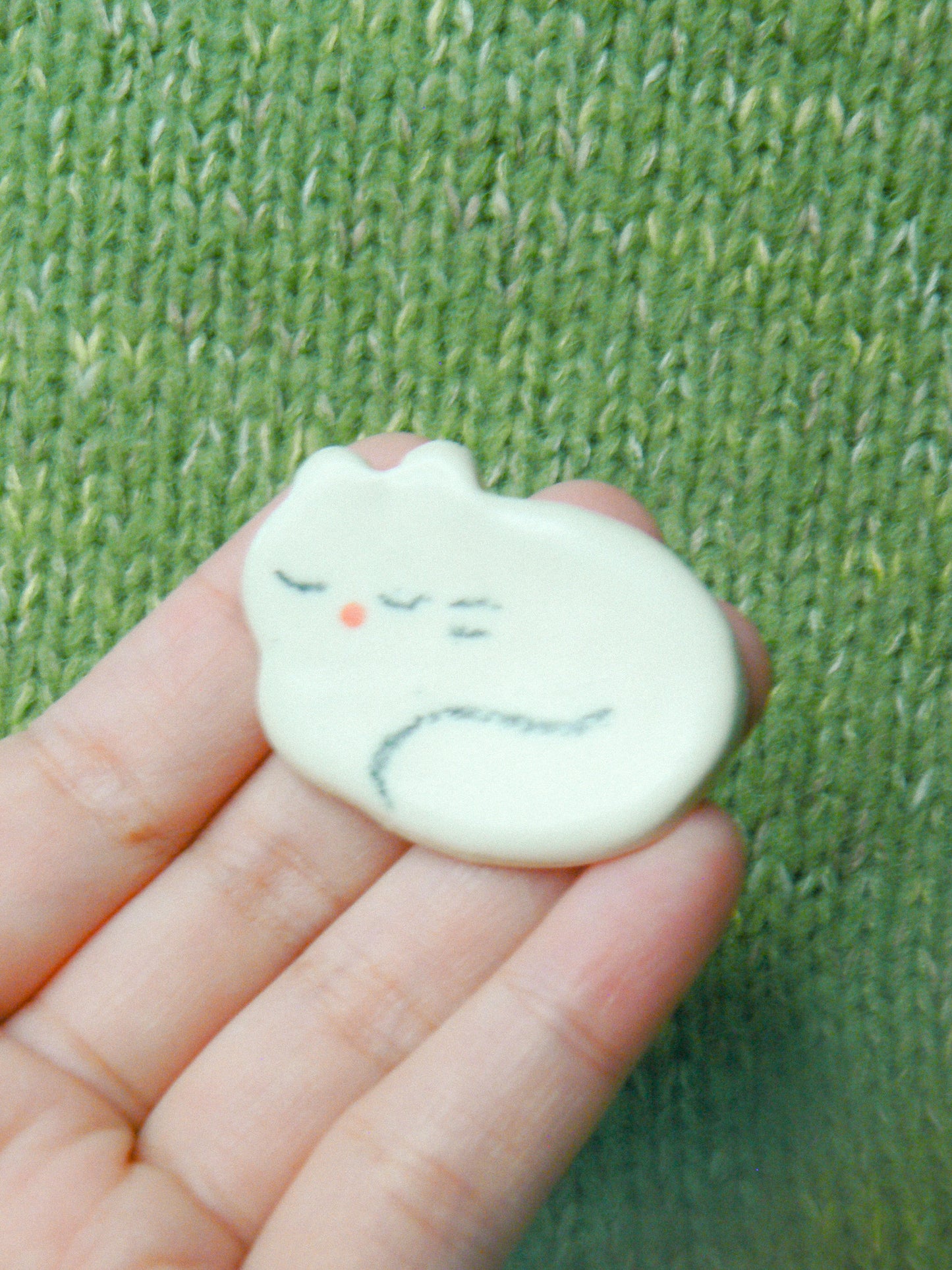 Ceramic Magnet - White Cat