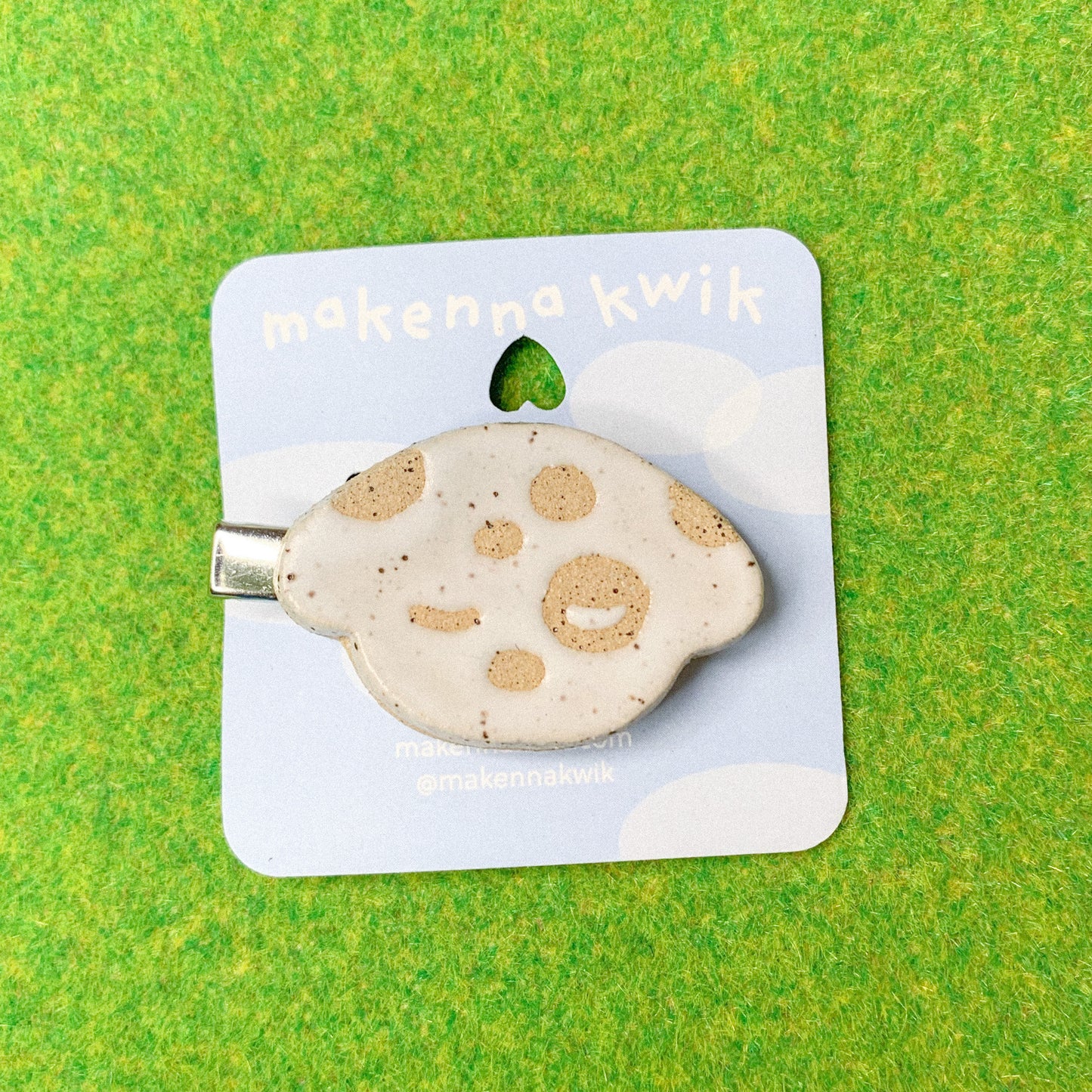 Ceramic Hair Clip - Spotty Doggy Cookie