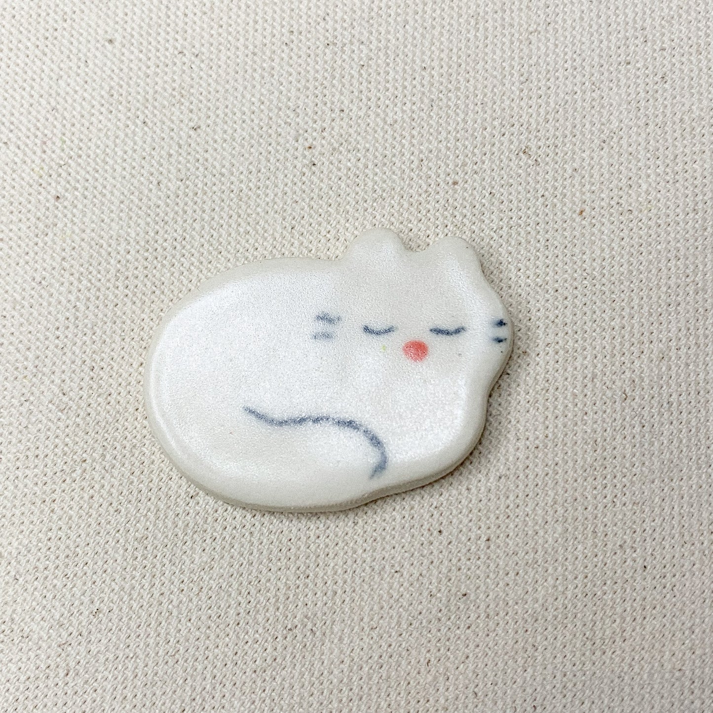 Ceramic Magnet - White Cat