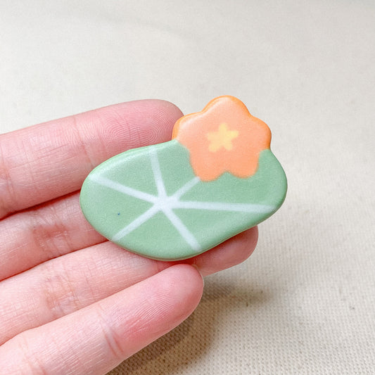 Ceramic Magnet - Nasturtium Leaf